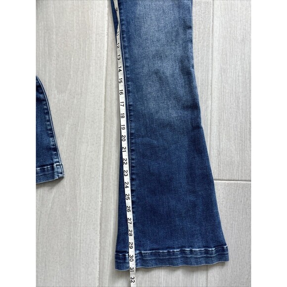 Womens Medium Wash High Rise Flare legs Denim Jeans 25/32  stretch - Picture 6 of 8